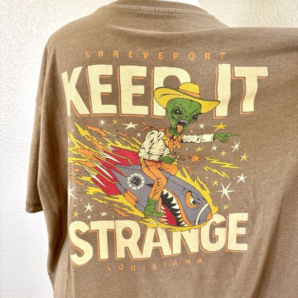 Strange Brew Shreveport LA Brewery Graphic T Shirt Mens XL Keep It Strange Alien - Picture 8 of 12
